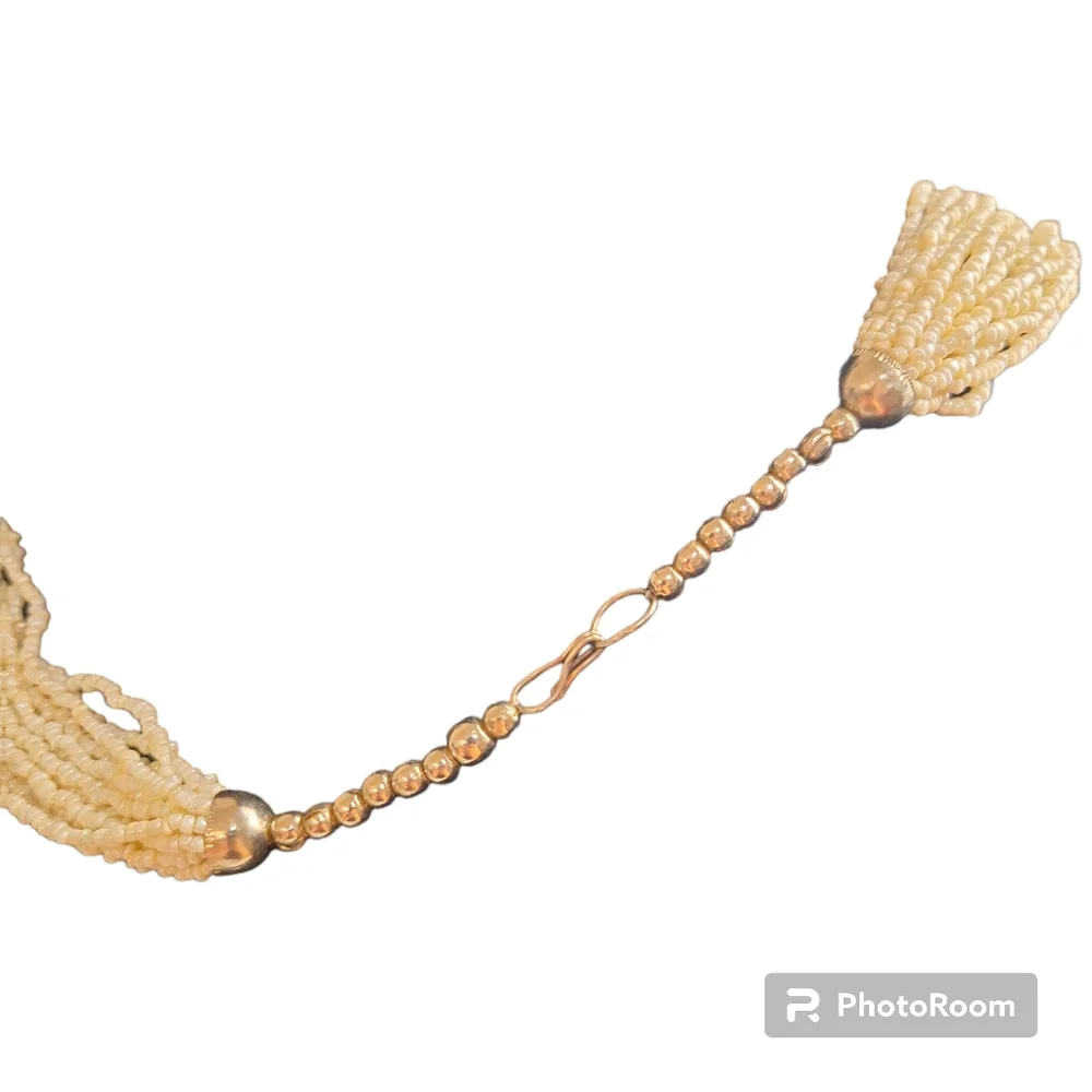 27' cream glass sea bead carved bovine necklace - Picture 2 of 8